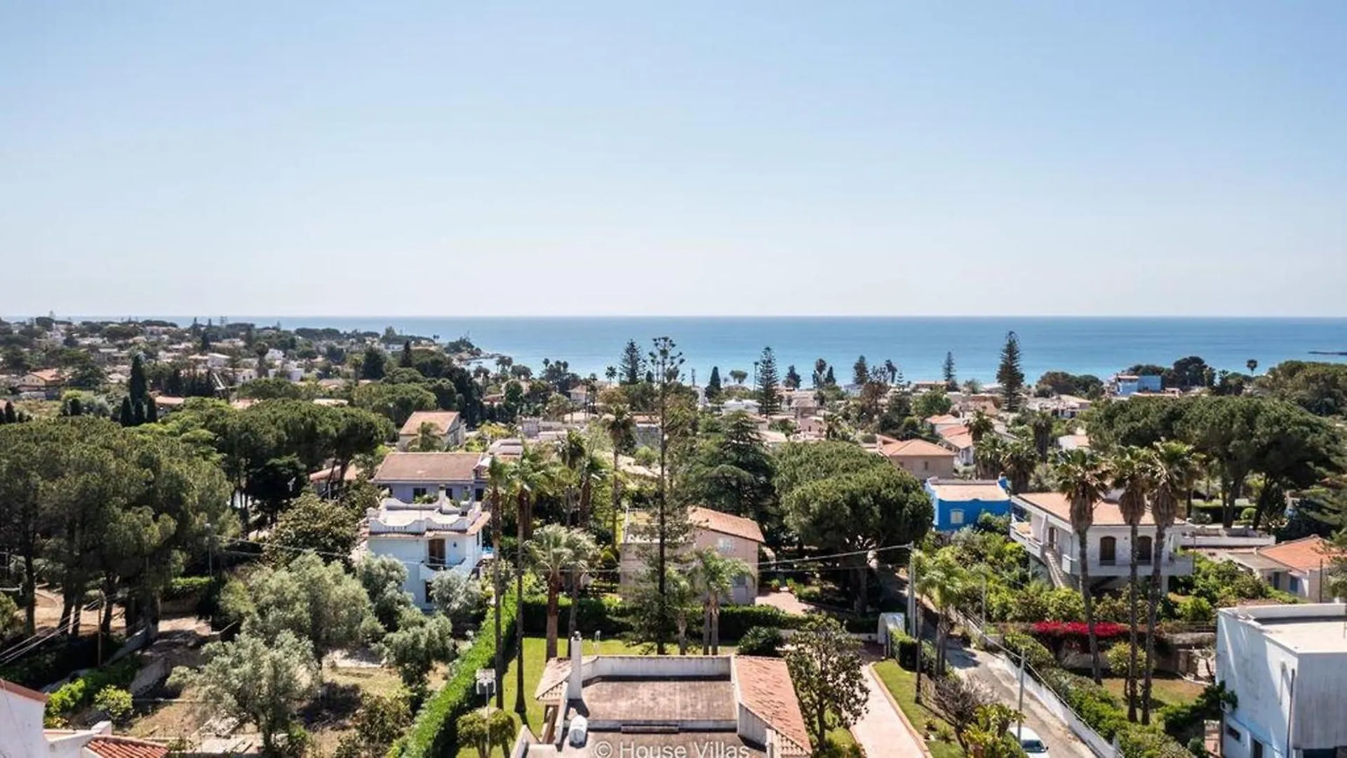 Carma Apartment Fontane Bianche 0*,