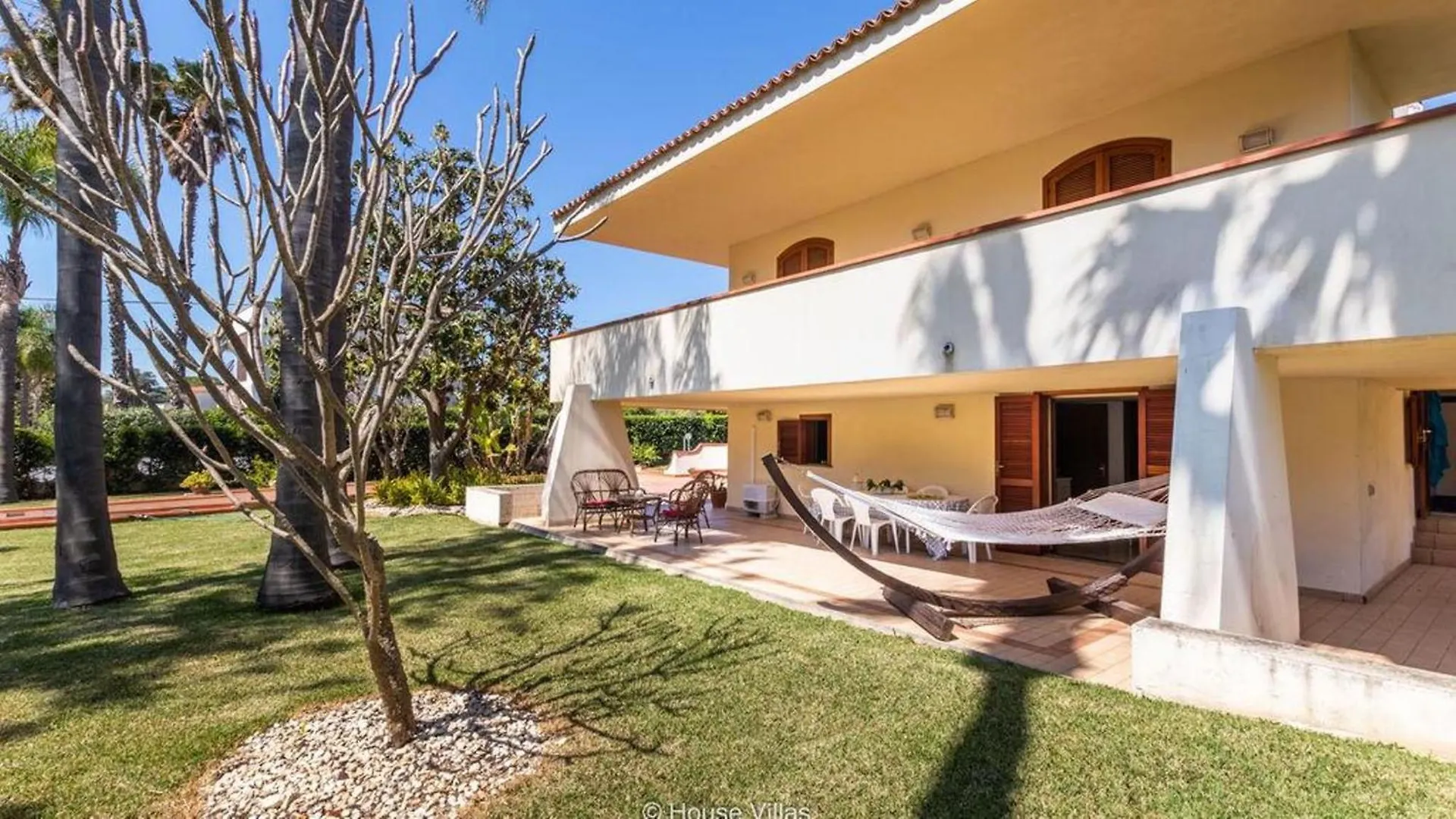 Carma Apartment Fontane Bianche